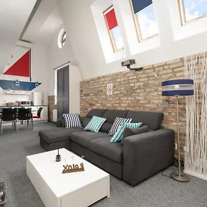 apt-sleepway-marina.poznan-hotels.com/